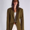 Blazer com fivela nas costas – Casacos e gabardinas