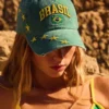 Boné bordado com o Brasil Boné bordado com o Brasil