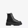 Bota de cano curto com detalhes metálicos – Botins