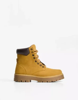 Botins de cano curto com detalhes acolchoados – Calçado