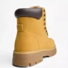 Botins de cano curto com detalhes acolchoados – Calçado