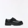 Calçado Blucher