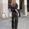 Calças de Jeans de cintura alta, corte Straight e perna Wide Leg – Calças