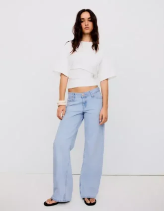 Calças de jeans de cintura baixa e perna reta