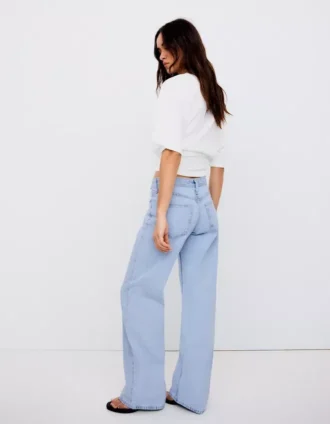 Calças de jeans de cintura baixa e perna reta
