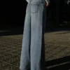 Calças de Jeans de corte Wide Leg e cintura baixa – Calças
