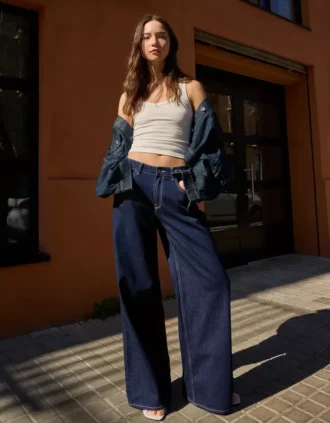 Calças de jeans de perna larga