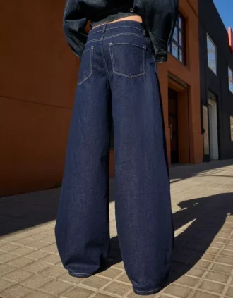 Calças de jeans de perna larga