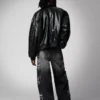 Calças de jeans largas com remendo – Jeans – Homem