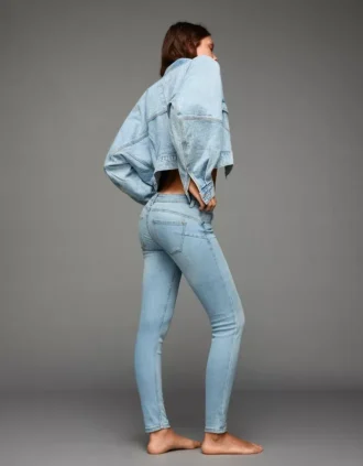 Calças de Jeans Skinny de cintura média com efeito push-up