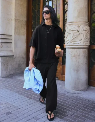 Calças semi-jogger super baggy com pregas