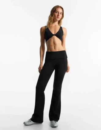 Calças técnicas largas com cintura virada para cima – Calças – Mulher