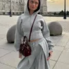 Calças Wide Leg com efeito de neoprene e cordões – #Bershkastyle – Mulher