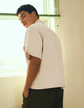 Camisa de manga curta com corte largo – Camisas