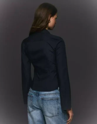 Camisa justa com mangas largas – Camisas e blusas