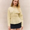 Camisa justa com pinças