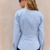 Camisa justa com pinças