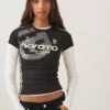 Camiseta de manga curta com estampa desportiva – T-shirts