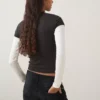 Camiseta de manga curta com estampa desportiva – T-shirts