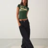 Camiseta de manga curta com estampa desportiva – T-shirts