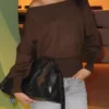Camisola assimétrica com bainha canelada