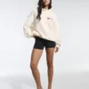 Camisola com capuz estampada