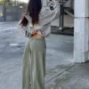Camisola com capuz estampada