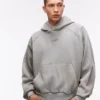Camisola Fit com capuz de corte largo – Sweatshirts e hoodies