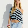 Camisola às riscas assimétrica