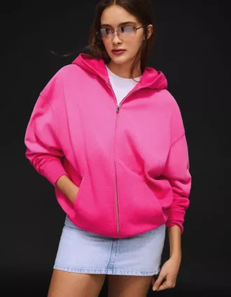 Casaco com capuz oversize com fecho