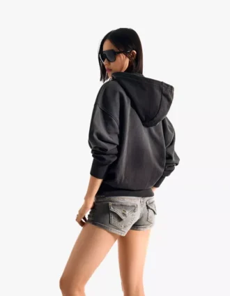 Casaco com capuz oversize com fecho