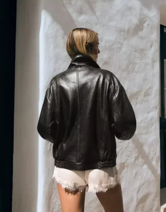 Casaco de couro com gola em forma de funil – Mulher