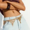 Cinto de malha com moedas