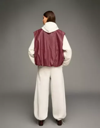 Colete em Faux Leather – Casacos e gabardinas