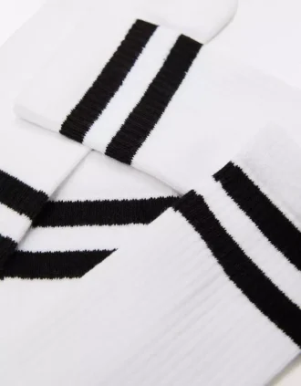 Conjunto de meias desportivas às riscas – Acessórios