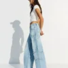 Jeans boyfriend de cintura baixa com estrelas