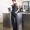 Jeans de cintura alta, corte Straight e com bolinhas