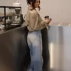 Jeans de cintura alta e corte largo