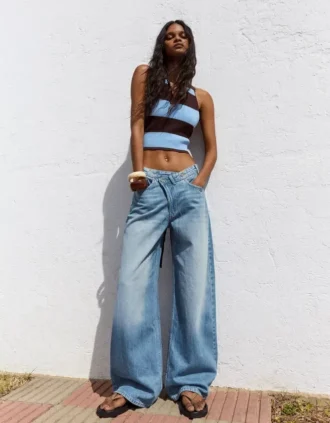 Jeans de cintura alta e perna Wide Leg com cintura cruzada – Calças