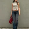 Jeans de cintura baixa com corte bootcut