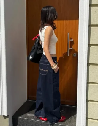 Jeans de cintura baixa e corte largo