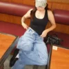 Jeans de cintura baixa, perna Wide Leg e corte cónico com botões à frente