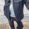 Jeans sem costuras, de cintura alta e perna Wide Leg, com bolsos – Calças – Mulher