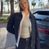 Jeans sem costuras, de cintura alta e perna Wide Leg, com bolsos – Calças – Mulher