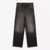 Jeans super largos com bordados