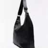 Mala tipo balde em Faux Leather