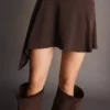 Mini-vestido assimétrico de manga comprida com bainha evasê – Vestidos e jardineiras