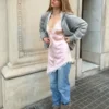 Mini-vestido assimétrico em cetim