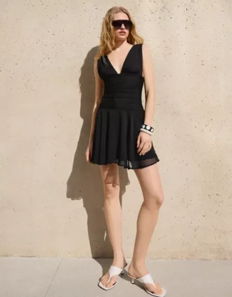 Mini-vestido com folhos em chiffon
