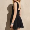 Mini-vestido com folhos em chiffon